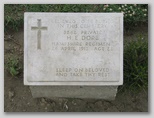 V Beach CWGC Cemetery: H E Dore