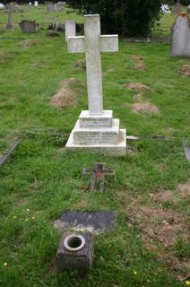 Northwood Cemetery (Cowes) : M S G Mumford