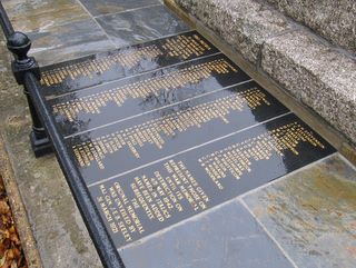 Cowes War memorial plaque WWI 