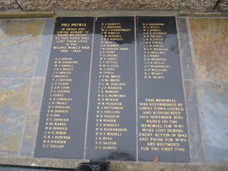 Cowes War memorial plaque WWII 1
