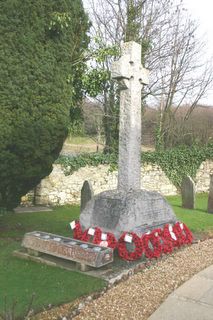 East Cowes : War memorial in 2004