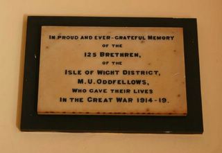 Newport : Oddfellows Great War memorial  