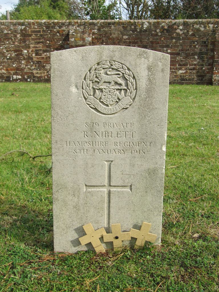Parkhurst Military Cemetery : R Niblett