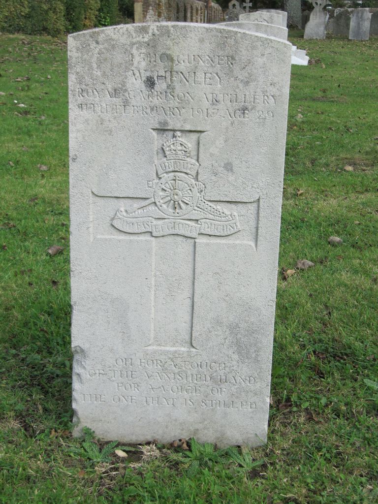 Parkhurst Military Cemetery : W Henley