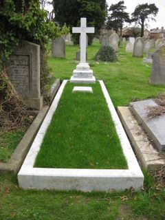 Ryde Cemetery : Sir Samuel Browne VC
