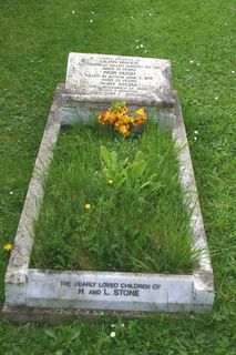 Thorley St Swithin's : I H Stone headstone