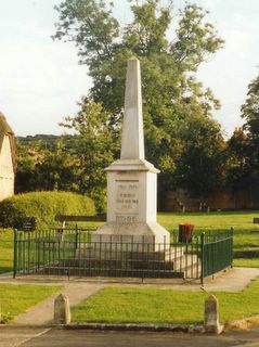 Totland War memorial
