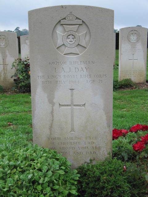 France : Normandy : Hottot-les-Bagues Cemetery : L A J Day