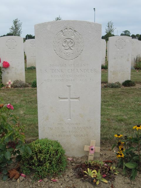 France : Normandy : Bayeux CWGC Cemetery: L S Chandler